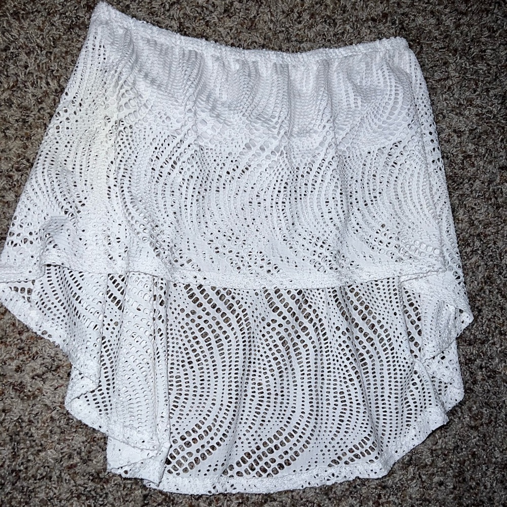 White crop top